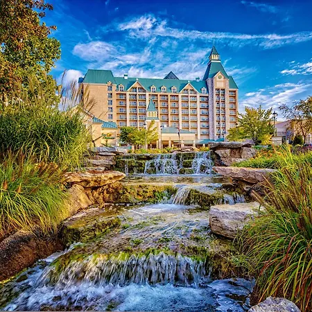 Chateau On The Lake Resort Spa And Convention Center-2