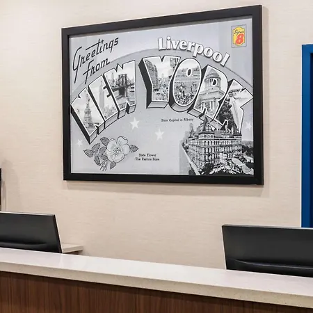 Super 8 By Wyndham Liverpool/Syracuse North Airport-3