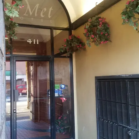 The Met Hotel-2