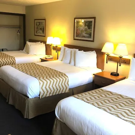 Travelodge By Wyndham Grand Island-3
