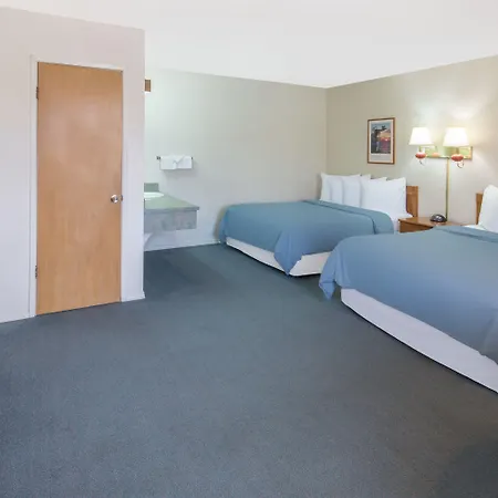 Redwood Inn-2