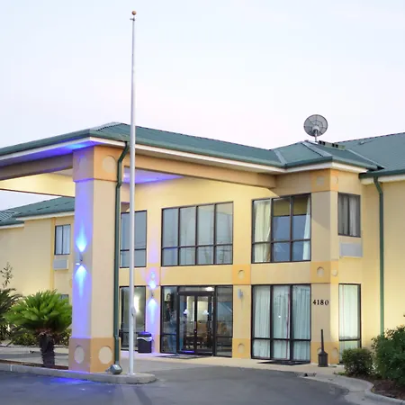 Days Inn By Wyndham Montgomery-3