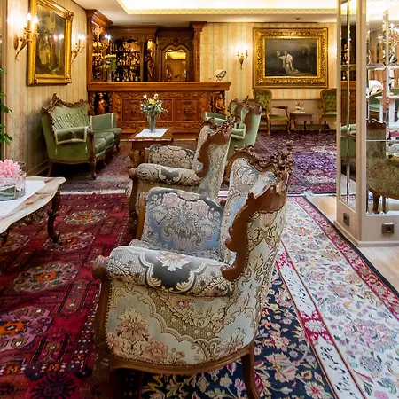 Hotel Palais Porcia-2