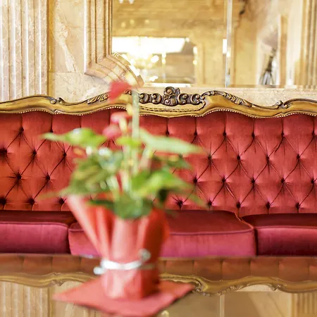 Hotel Palais Porcia-3