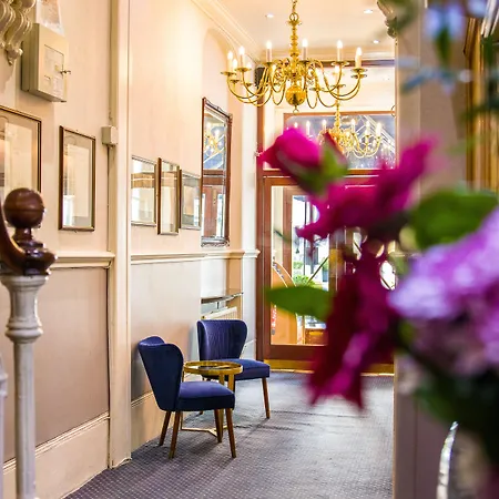 London Town Hotel-2