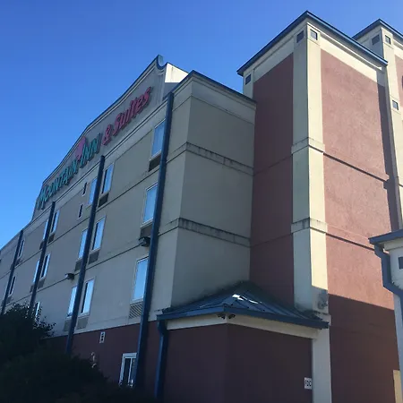 Mountain Inn & Suites-2