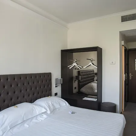 Hotel Plaza-3