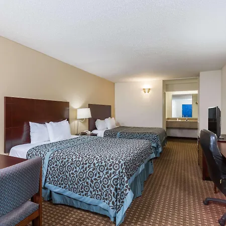 Days Inn By Wyndham Reidsville-3