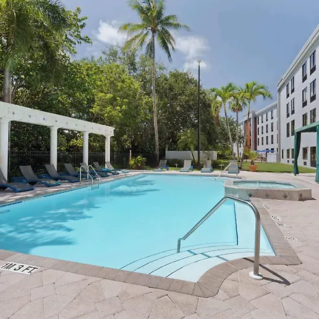 Hampton Inn & Suites Boynton Beach-2