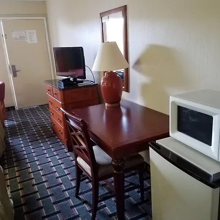 Americas Best Value Inn - Augusta / South-3