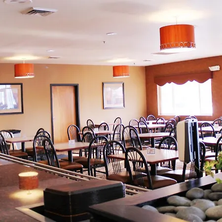 Crystal Inn Hotel & Suites - West Valley City-3