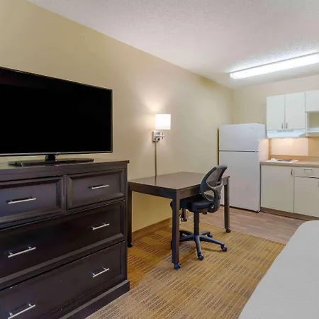 Extended Stay America Select Suites - Durham - University-3