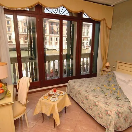 Hotel Canal & Walter-2