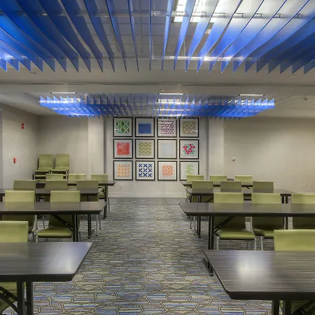 Holiday Inn Express & Suites Tempe By Ihg-3
