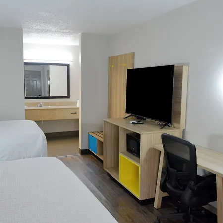 Days Inn By Wyndham Oak Grove/Ft. Campbell-3