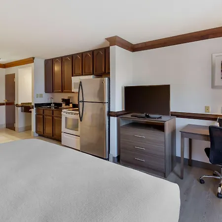 Best Western Plus South Hill Inn-2