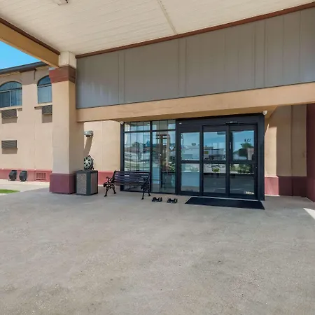 Quality Inn & Suites Oklahoma City North-3