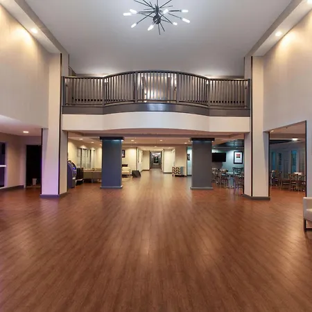 Wingate By Wyndham Oklahoma City Airport-3
