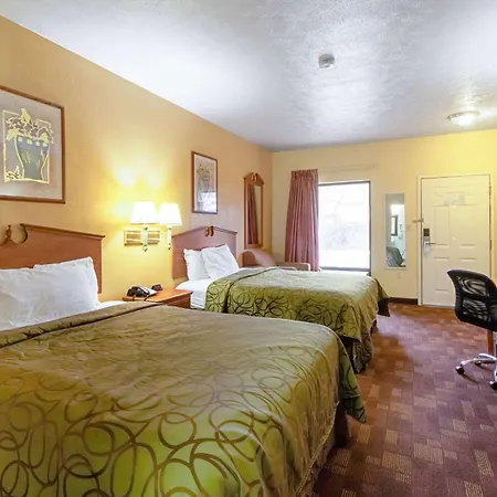 Quality Inn & Suites Dickson-2