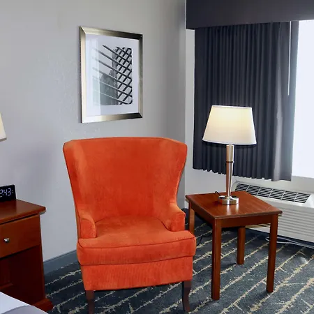 Best Western Fostoria Inn & Suites-3