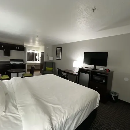 Wingate By Wyndham Cedar City-2