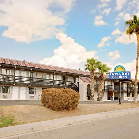 Days Inn & Suites By Wyndham Needles-2