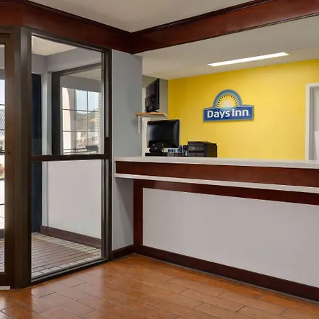 Days Inn By Wyndham Dillon-2