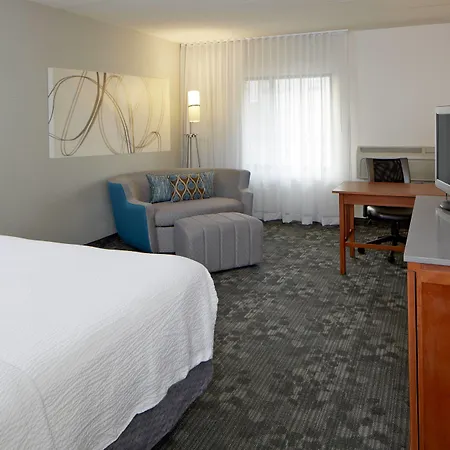 Courtyard By Marriott Bloomington Mall Of America-3