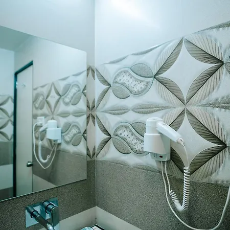 Daksh The Madhuvan Suites Dwarka-2