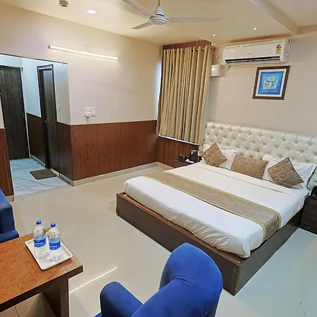Hotel The Leaf - Gomti Nagar Lucknow-3