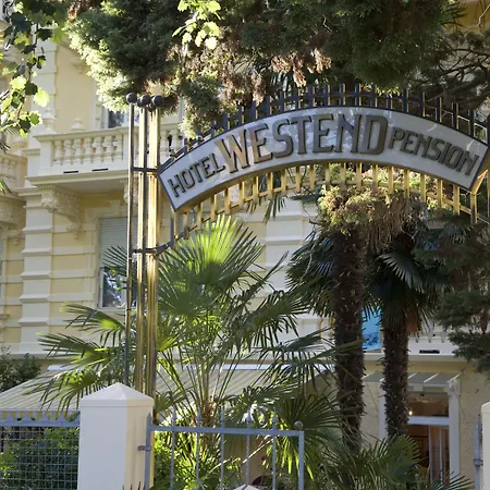 Hotel Villa Westend-2