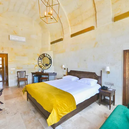 Evanthia Cave Suites-3