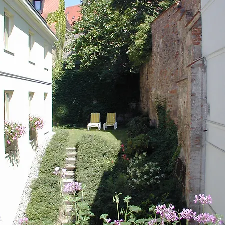 Hotel Agneshof Nürnberg-3