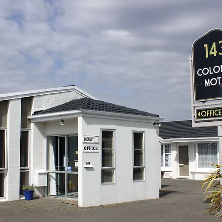Colonial Motel-3