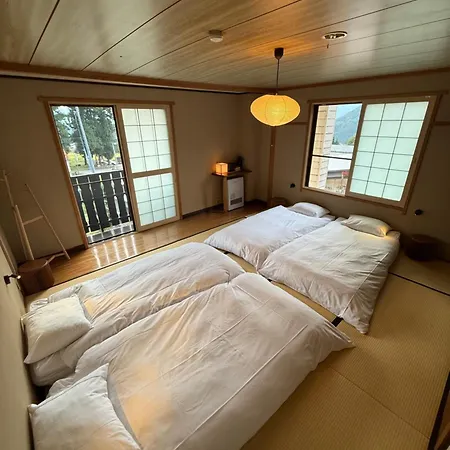 Lodge Seizan-3