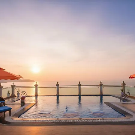 7 Seven Sea Hotel-2