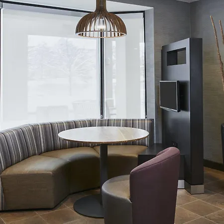 Courtyard By Marriott Detroit Pontiac/Auburn Hills-2