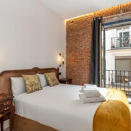 Queen's House Chueca Madrid-2