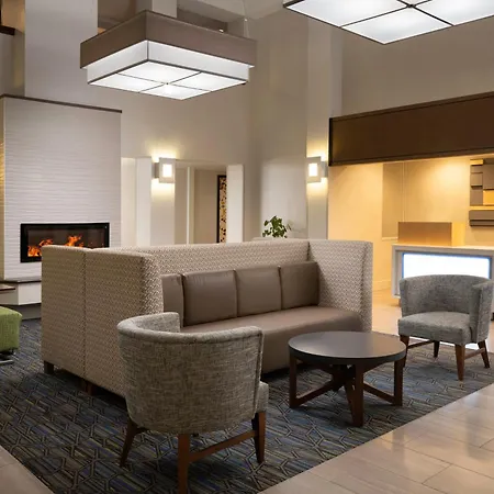 Holiday Inn Express Hotel & Suites Belmont By Ihg-2