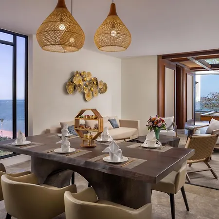 Sumitra Luxury Villas & Resort By Pramana-3