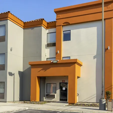 Best Western Plus Fresno Inn-3