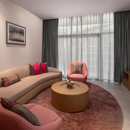 Hilton Dubai Creek Hotel & Residences-2