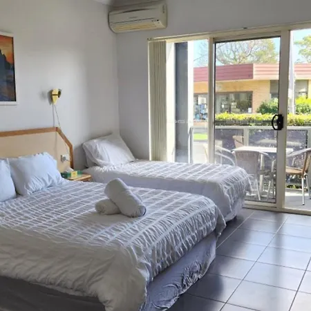 Jopen Motel Unit 3-3