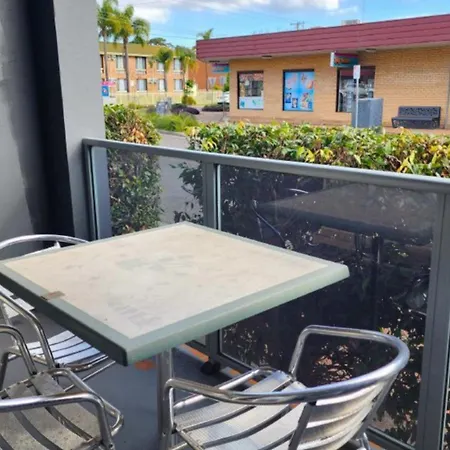 Jopen Motel Unit 6-2