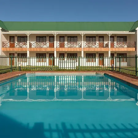 Protea Hotel By Marriott George King George-3