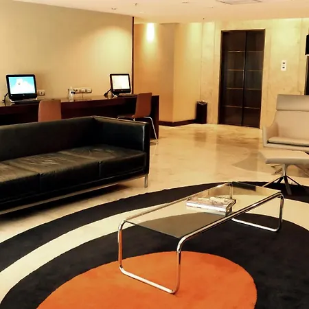 725 Continental Hotel-3