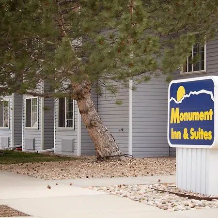 Monument Inn & Suites-2