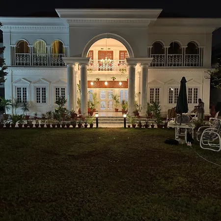 White House Karachi-2