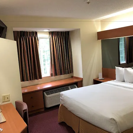 Sleep Inn & Suites Tallahassee-Capitol-2