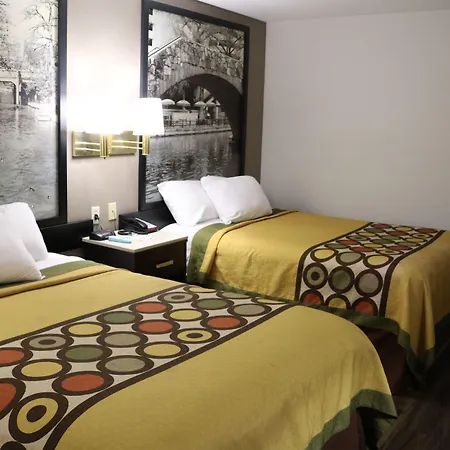 Super 8 By Wyndham San Antonio/I-35 North-3